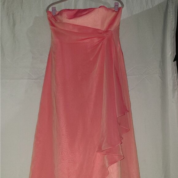 NWT Davis Bridal Strapless Chiffon Ruched  Formal Dress - Picture 1 of 8
